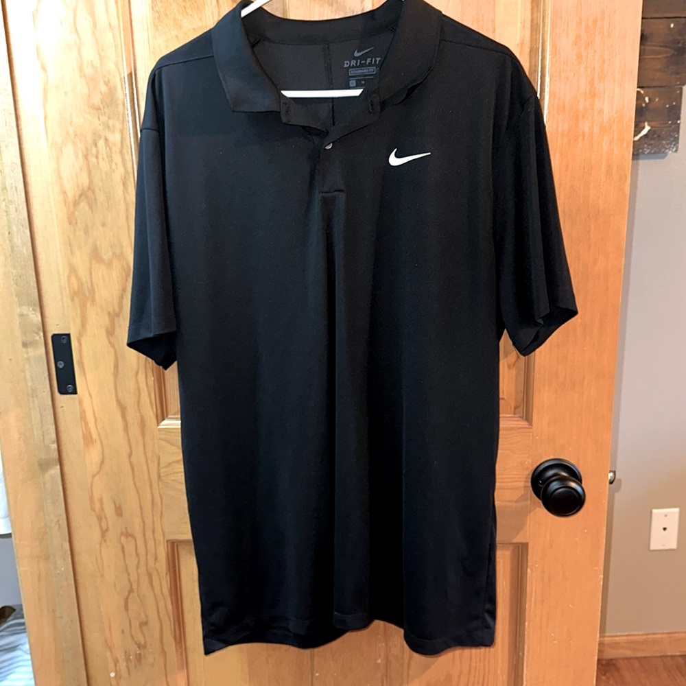 NWOT Nike dry fit polo